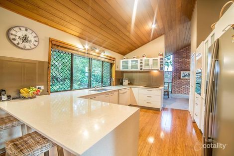 Property photo of 39 Evans Drive Benowa QLD 4217