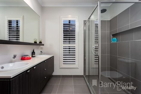 Property photo of 45 Seagrass Crescent Point Cook VIC 3030
