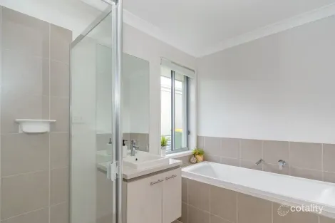 Property photo of 12 Stinson Circuit Coomera QLD 4209