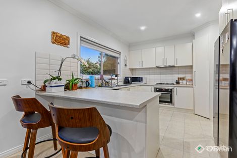Property photo of 2/51 Wallace Road Cranbourne VIC 3977