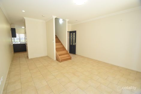 Property photo of 2/353 Greenwattle Street Wilsonton QLD 4350