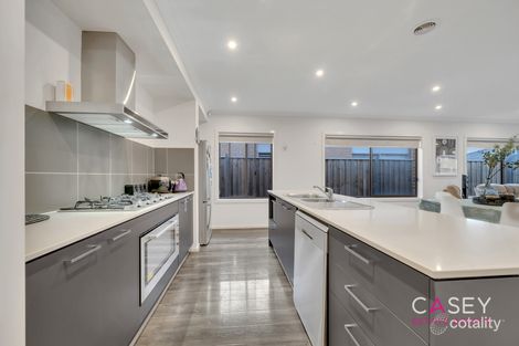 Property photo of 6 Matisse Street Cranbourne West VIC 3977