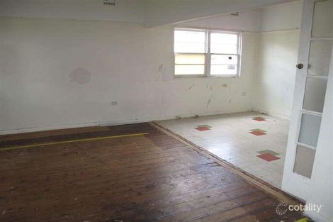 Property photo of 21 Lamb Crescent Merrylands NSW 2160