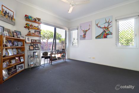 Property photo of 1/10 Beachside Court Toogoom QLD 4655