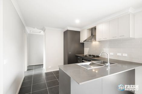 Property photo of 42 Jacana Way Armstrong Creek VIC 3217
