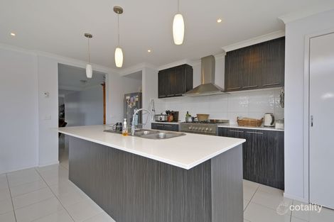 Property photo of 11 Rostrevor Close Traralgon VIC 3844