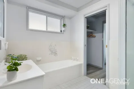 Property photo of 16 Thistleton Drive Burrill Lake NSW 2539