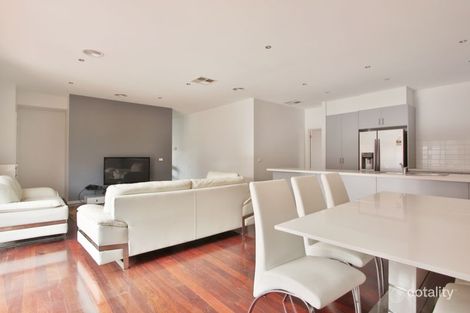 Property photo of 1/3-5 Whittens Lane Doncaster VIC 3108