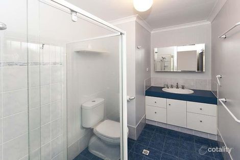 Property photo of 11 Baxter Close Huntingdale WA 6110