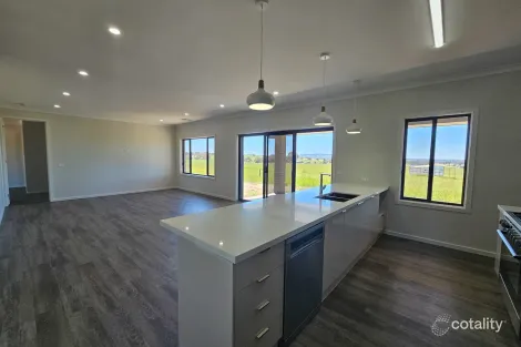 597 Dights Forest Rd, Table Top, NSW 2640