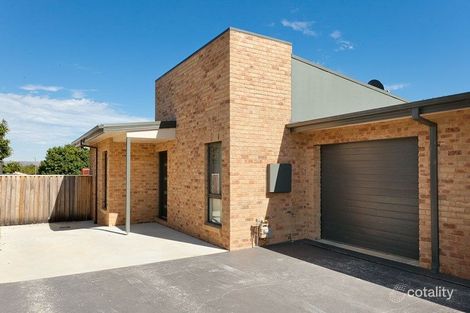 2/3 Winter Pl, Jerrabomberra, NSW 2619