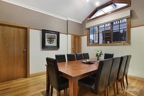 Property photo of 17 Hillsyde Parade Strathmore VIC 3041