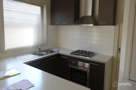 Property photo of 1 Flax Place Pakenham VIC 3810