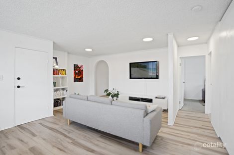 Property photo of 2/33-35 Second Avenue Broadbeach QLD 4218