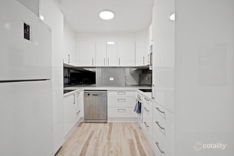 Property photo of 2/33-35 Second Avenue Broadbeach QLD 4218