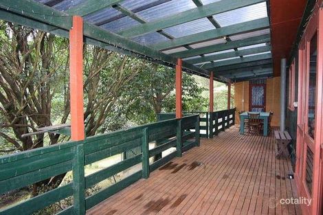 Property photo of 32 Hume Lane Mount Dandenong VIC 3767