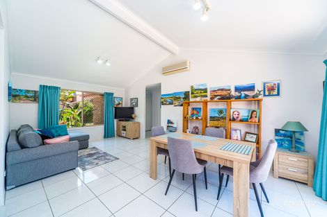 Property photo of 15 Longboat Place Biggera Waters QLD 4216