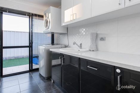 Property photo of 12 Dugong View Yangebup WA 6164