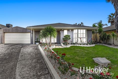 Property photo of 10 Adley Place Hampton Park VIC 3976