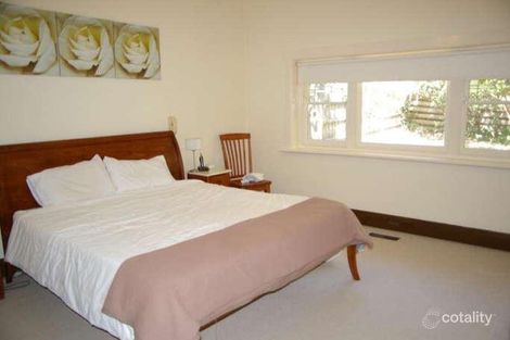 Property photo of 20 Barnsbury Road Deepdene VIC 3103