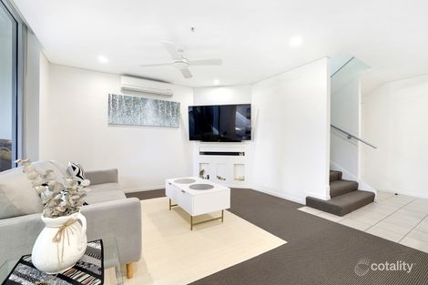 Property photo of 405/4 Como Crescent Southport QLD 4215
