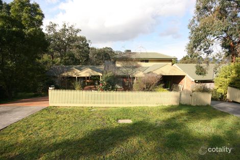 2 Woodford Cl, Ringwood East, VIC 3135