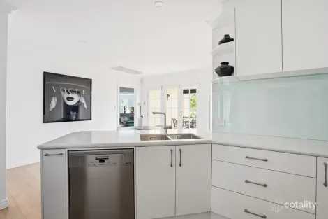 Property photo of 2/61 Bay View Terrace Claremont WA 6010