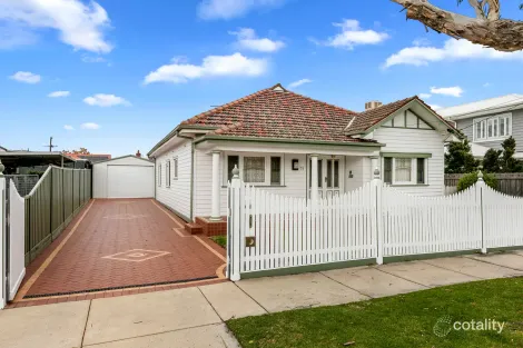 Property photo of 33 Anderson Street Newport VIC 3015