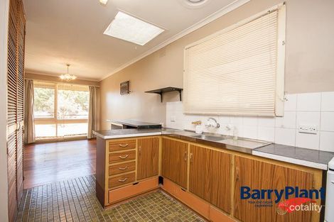 Property photo of 10 Nobelius Avenue Narre Warren VIC 3805