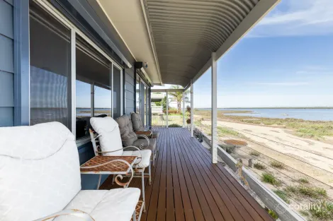 Property photo of 105 John Lewis Drive Port Broughton SA 5522