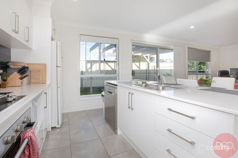 Property photo of 2/3A Western Avenue Tarro NSW 2322