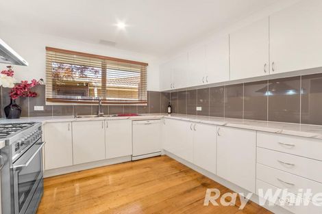 Property photo of 7 Karen Court Mill Park VIC 3082