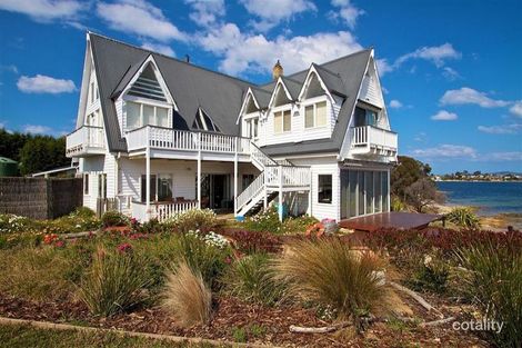 Property photo of 118 Spitfarm Road Opossum Bay TAS 7023
