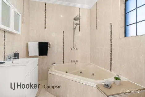 Property photo of 2A Blenman Avenue Punchbowl NSW 2196