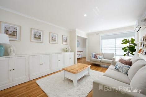 Property photo of 8 Kernot Crescent Noble Park North VIC 3174