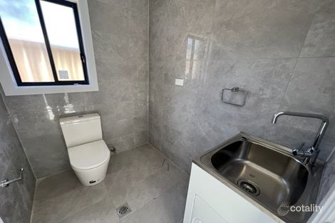 Property photo of 9 James Avenue Lurnea NSW 2170