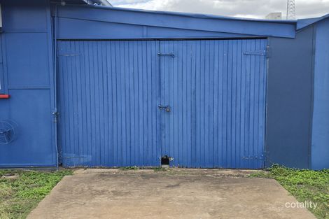 15 MACKENZIE ST, BLACKWATER, QLD 4717