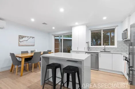 Property photo of 32 Hornsby Drive Langwarrin VIC 3910