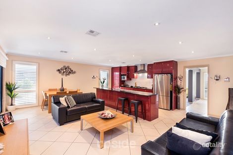 Property photo of 9 McGilvray Close Gordon ACT 2906