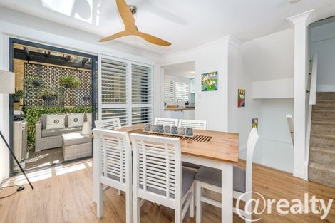 Property photo of 4/23 Bath Street Labrador QLD 4215