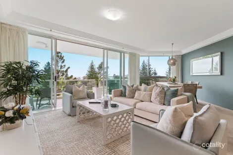 18/177 Old Burleigh Rd, Broadbeach, QLD 4218