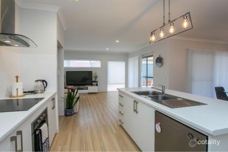 Property photo of 4 Topsham Way Caversham WA 6055