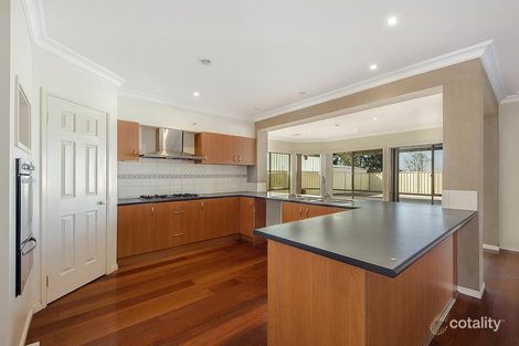 Property photo of 18 Sandygate Court Cairnlea VIC 3023