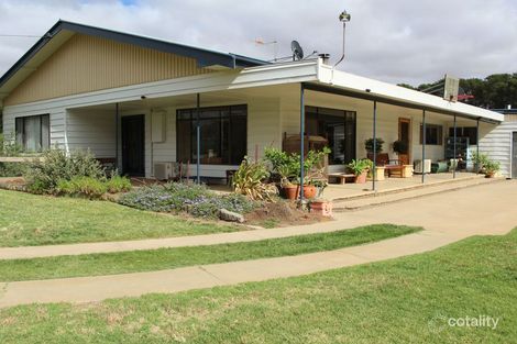 60 J Teakles Rd, Nhill, VIC 3418