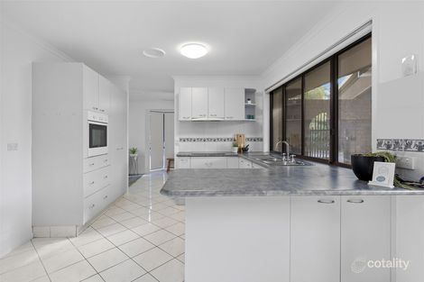 Property photo of 9 Fadden Close Arundel QLD 4214
