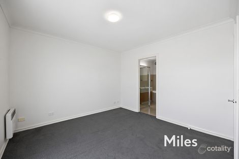Property photo of 9/3 Kenilworth Parade Ivanhoe VIC 3079