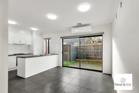 Property photo of 10 Gully Way Craigieburn VIC 3064