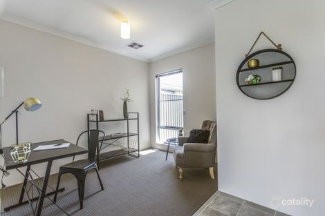 Property photo of 15 Davenport Approach Wandi WA 6167