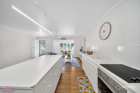 Property photo of 73 Banfield Parade Wongaling Beach QLD 4852