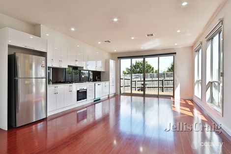 Property photo of 2/20 Gillard Street Burwood VIC 3125